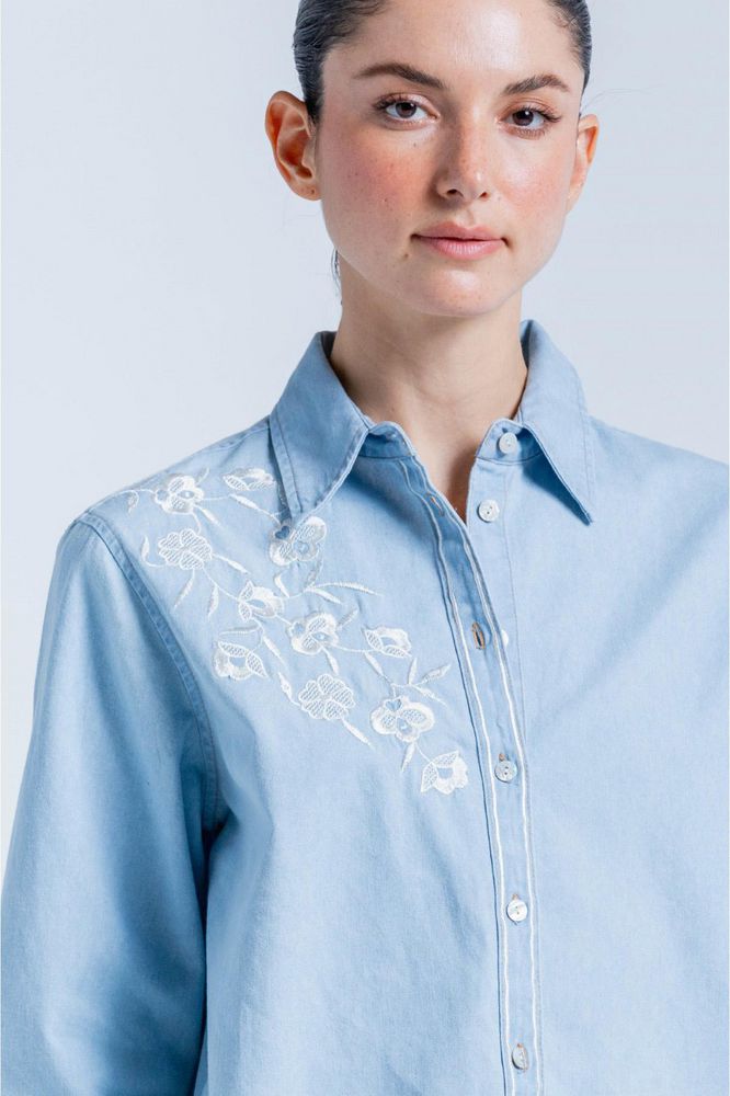 Blusa Bordado ARKITECT