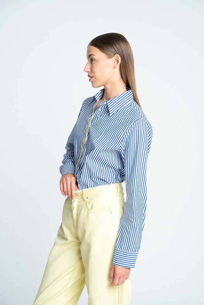 Blusa-Bordado-Perilla-ARKITECT-85453-3703352_b_f574af3a-645f-4a55-984b-6968c00ef2a5.jpg