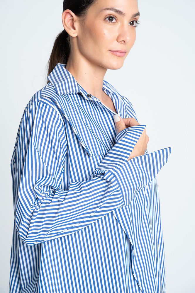 Blusa Cuello Solapa Amplia ARKITECT