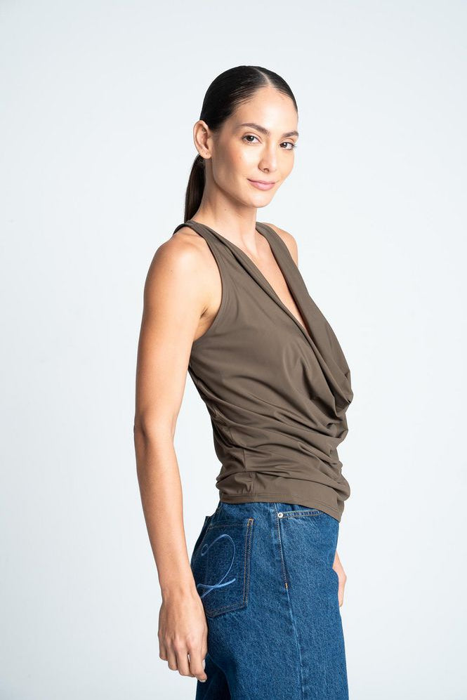 Blusa-Drapeada-ARKITECT-85530-3703262_b_af728096-ef5b-45a2-a963-838f36bde873.jpg