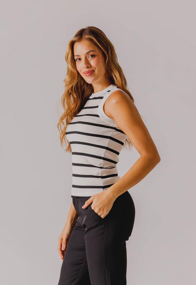 Blusa  Ajustada ARKITECT