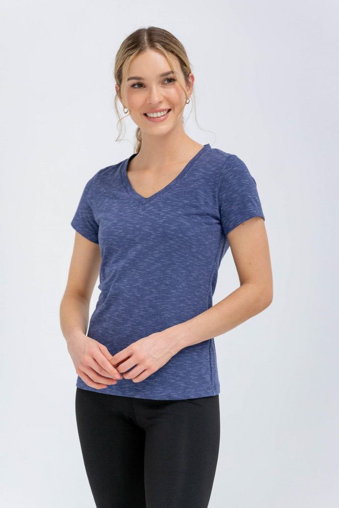 CAMISETA-BASICA-CUELLO-V-MC-3566523_a.jpg