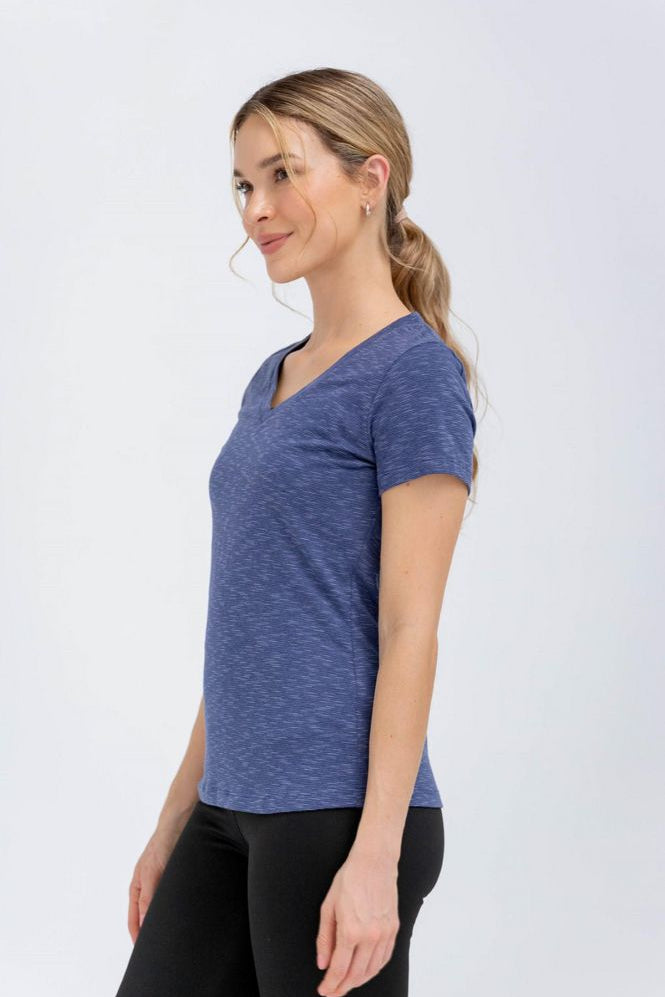 CAMISETA-BASICA-CUELLO-V-MC-3566523_b.jpg
