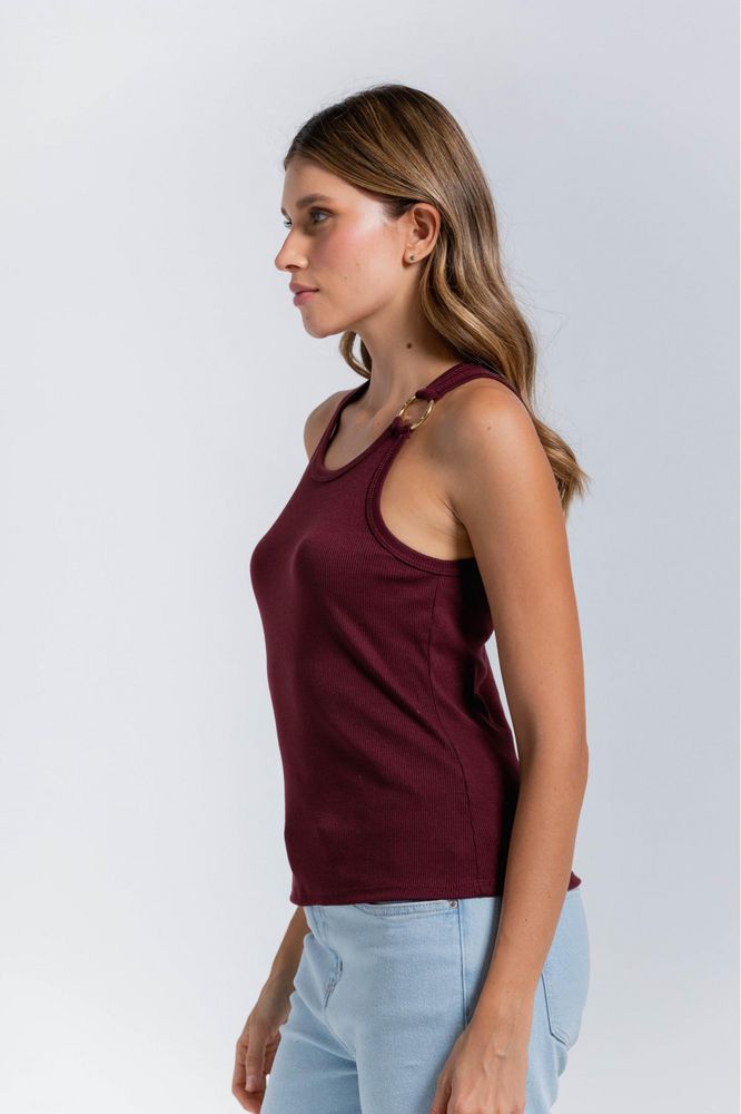 Camiseta manga sisa hombro  Ajustada ARKITECT