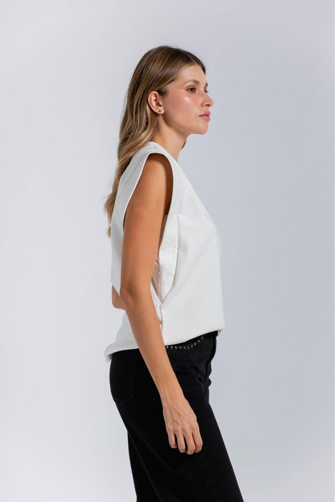 Camiseta-Amplia-Silueta-Amplia-ARKITECT-3727813_b.jpg