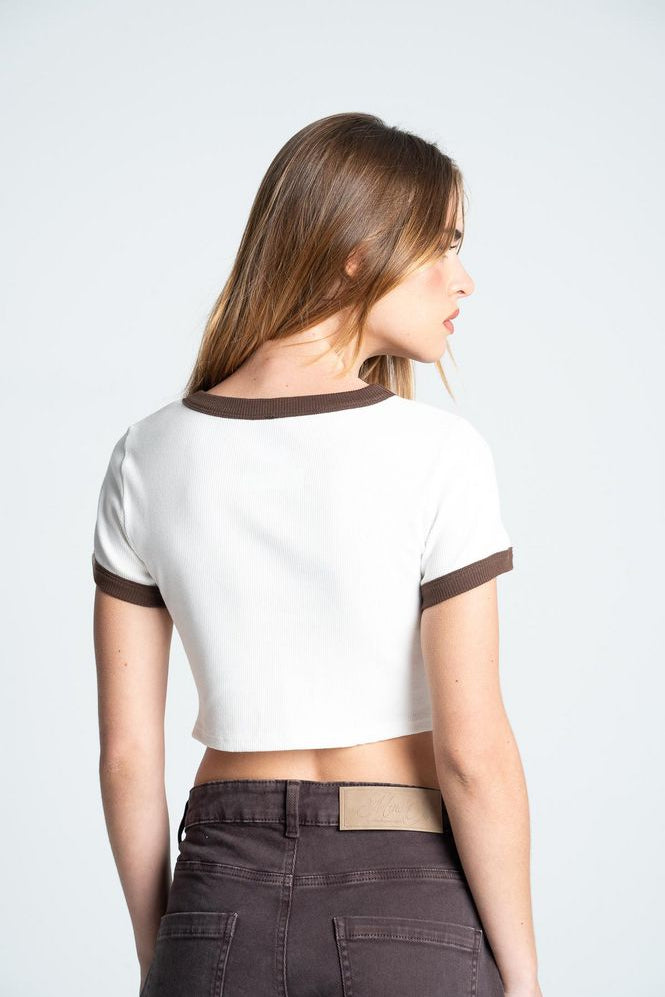 Camiseta-Rib-Detalle-Frente-PEOPLE-98005-3705306_c.jpg
