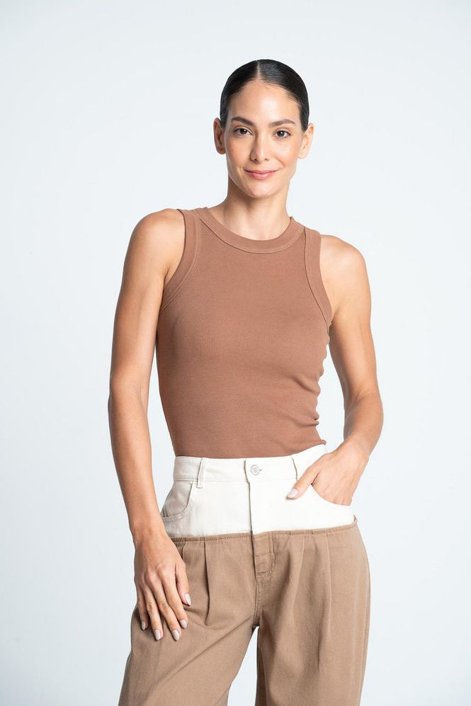 Camiseta-Rib-Top-Interno-ARKITECT-01747-3703425_a_dfe4cb32-2ba1-48d7-96dc-d0802371ec1d.jpg