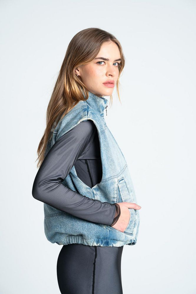 Chaleco-Denim-3705103_b_3c7b9c9f-d894-461c-b441-91667e49fee0.jpg