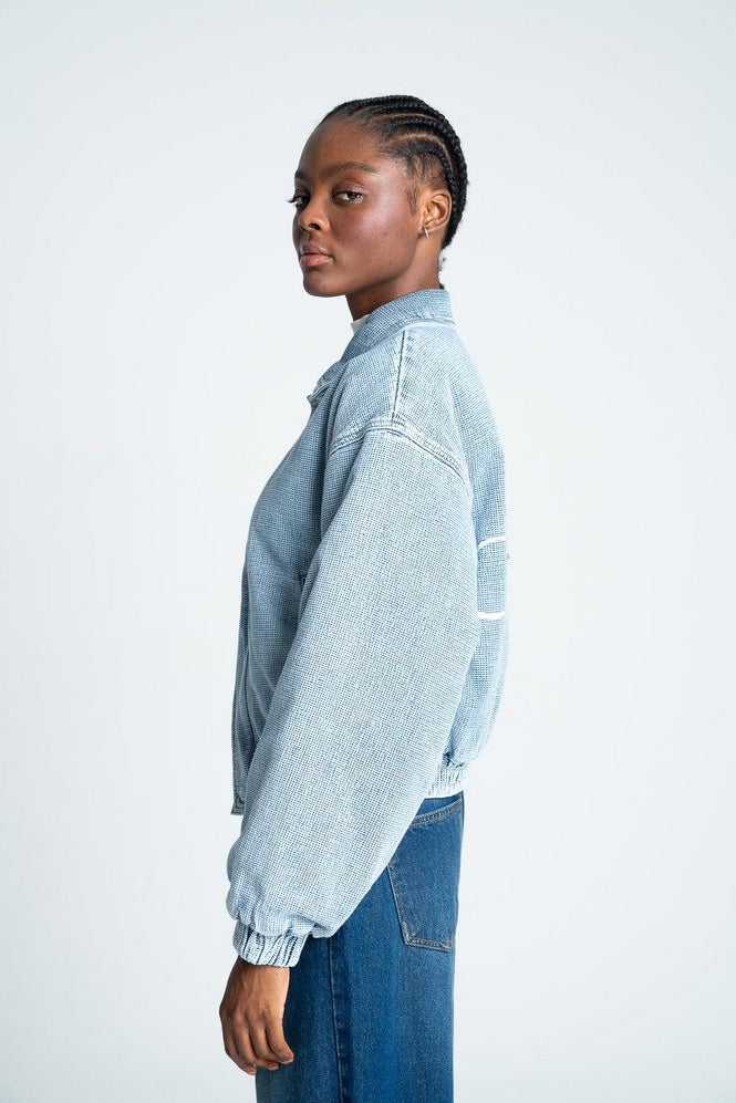 Chaqueta-Bomber-PEOPLE-98093-3707378_b_3aab812a-1618-4fe5-a786-65060b1c28e5.jpg