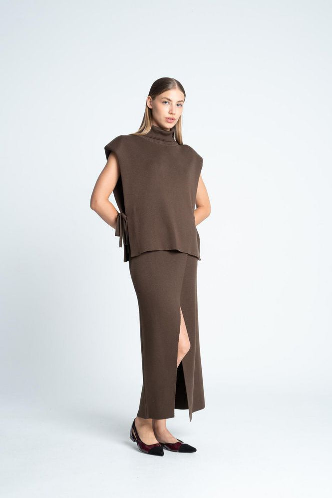Falda-Larga-Tejida-Di-ARKITECT-85490-3702409_a_abc85c94-b44d-4751-a9a5-d7309f305ae2.jpg