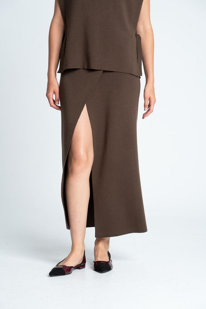 Falda-Larga-Tejida-Di-ARKITECT-85490-3702409_b_3fe5d63d-e90d-49f4-9129-fd1ec893c8e6.jpg