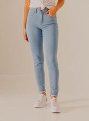 Jean. Denim Skinny PEOPLE