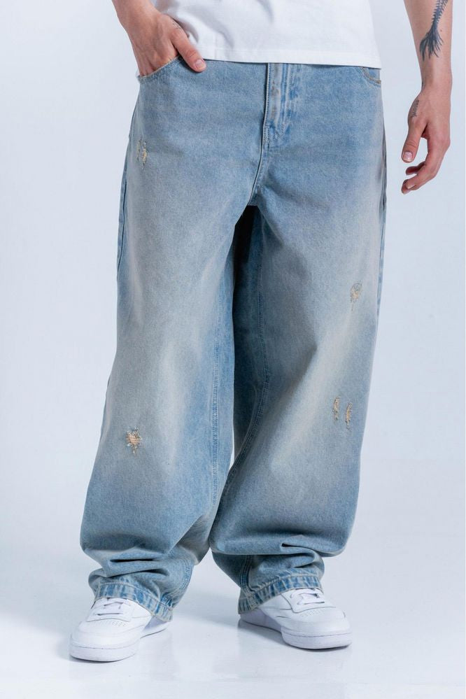 Jean-Ancho-Dirty-Straight-Recto-PEOPLE-3812829_a.jpg