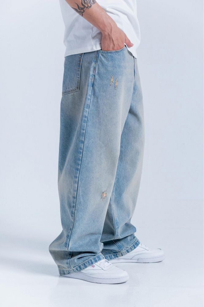 Jean-Ancho-Dirty-Straight-Recto-PEOPLE-3812829_b.jpg