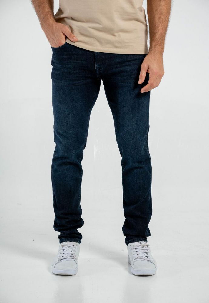 Jean-Indigo-ARKITECT-82604-3511459_b.jpg
