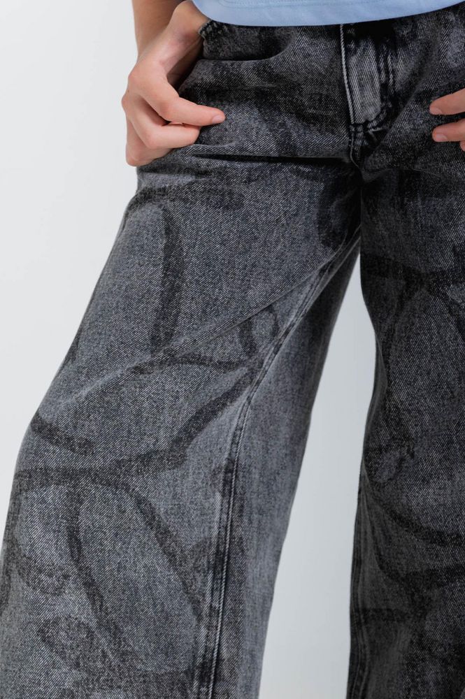 Jean Indigo Amplia PEOPLE