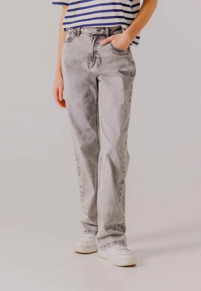 Jean-PEOPLE-79749-3661153_b.jpg