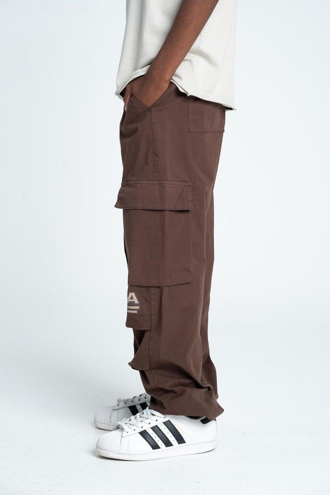 Jogger-PEOPLE-01725-3707748_c.jpg