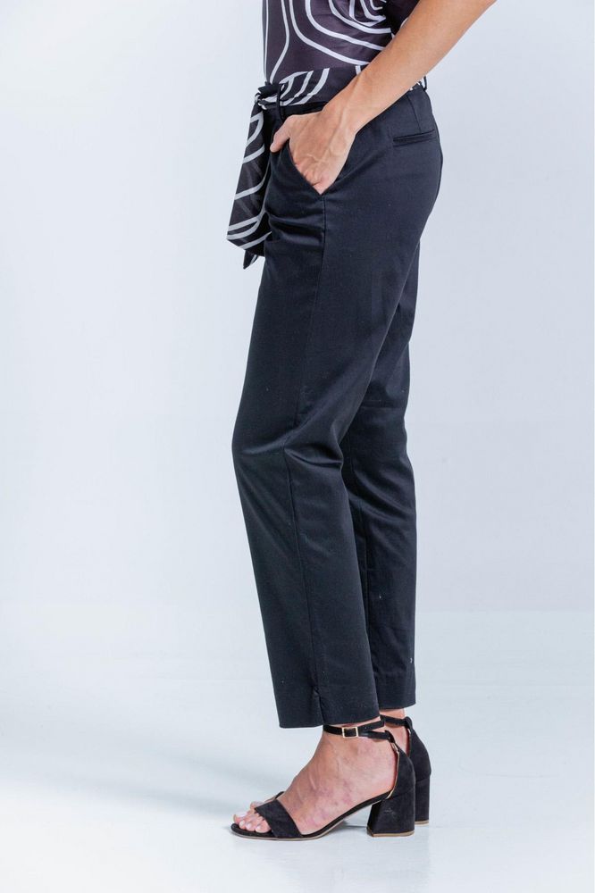 Pantalon Con Cinturon Regular fit ARKITECT