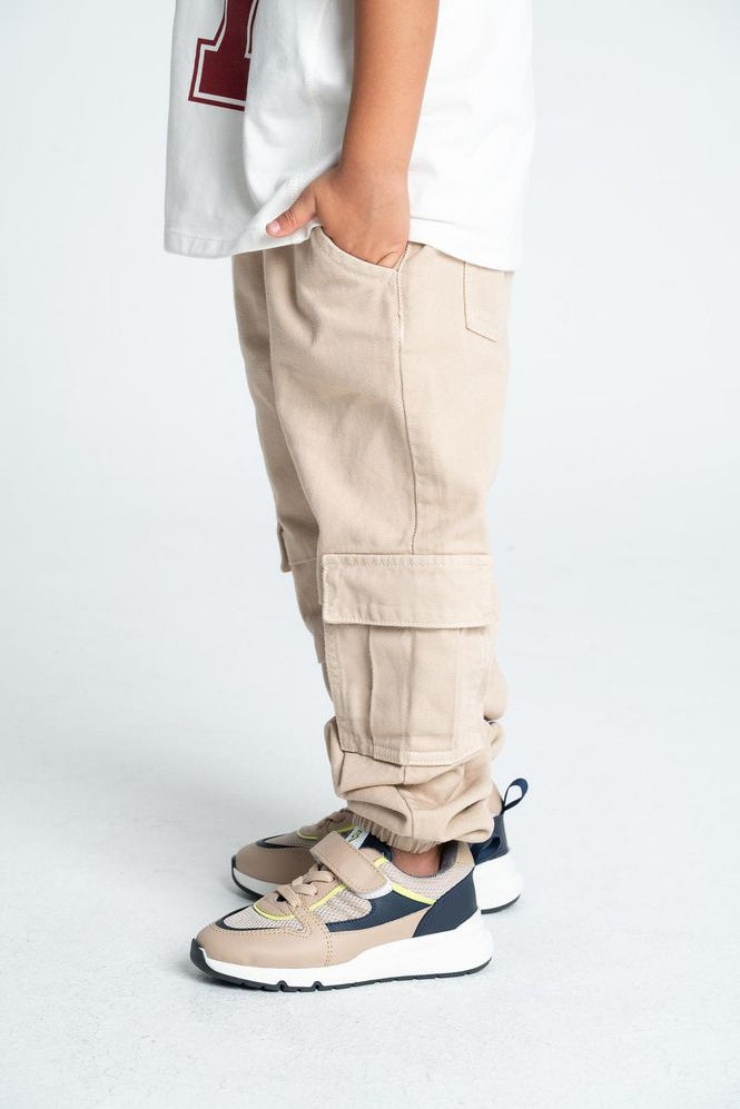 Pantalon-PEOPLE-98264-3701319_b_7c4e09e6-4e75-400e-8766-ea6d590d4f6b.jpg