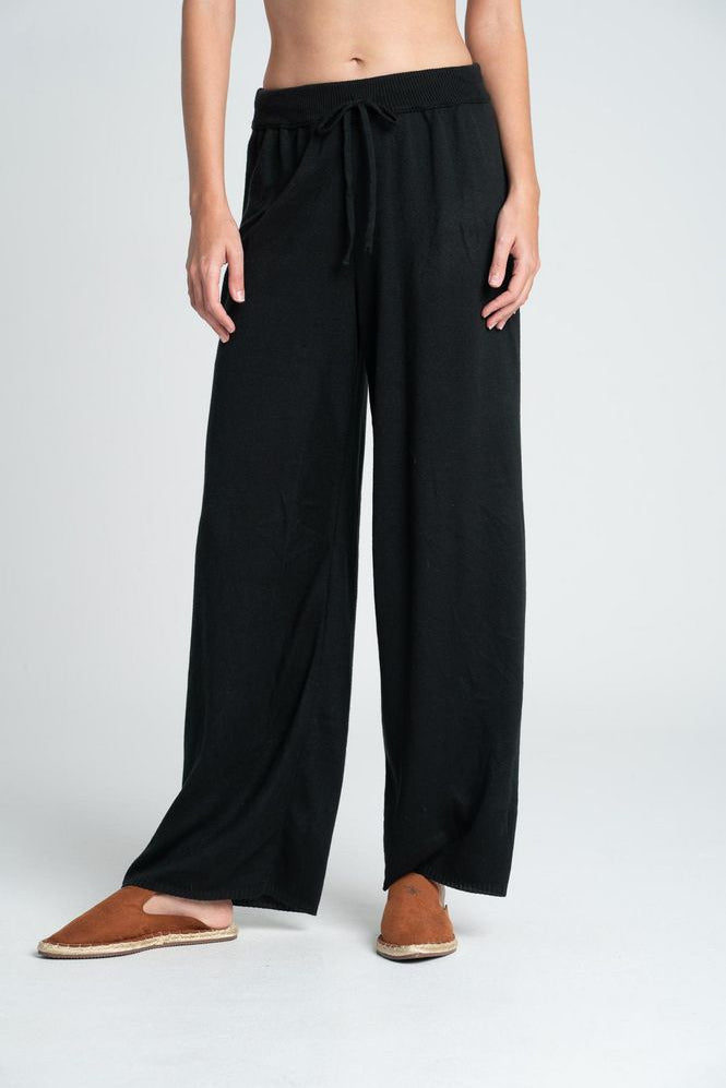 Pantalon-Pijama-BRONZINI-86635-3696154_b_1a3fb43d-155b-4b0c-b75b-dd3b6e57dd25.jpg