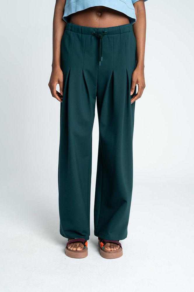 Pantalon-Tiro-Alto-Con-Pinza-PEOPLE-98088-3705729_b_5753c76b-7dfe-4ae1-b5ee-4c525aa8f2d1.jpg