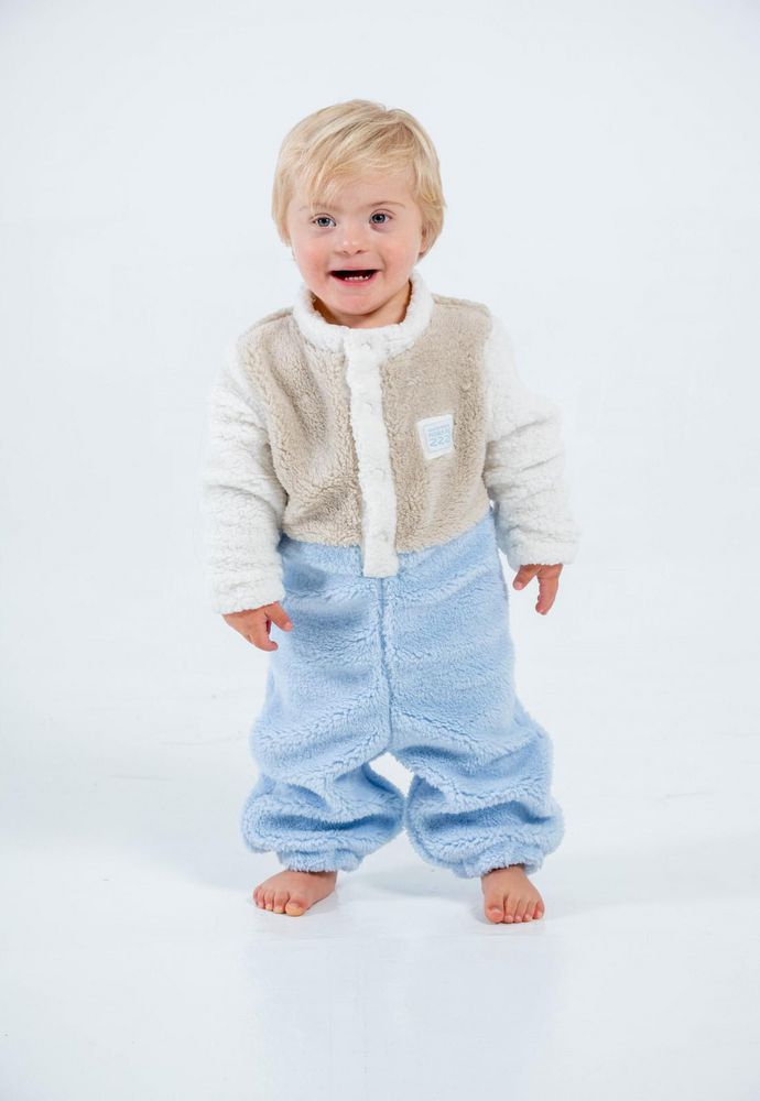 Pijama-enteriza-bebito-PEOPLE-98908-3701777_a_21fc89e6-7a2d-43a7-9ad1-3d191a0fa95d.jpg