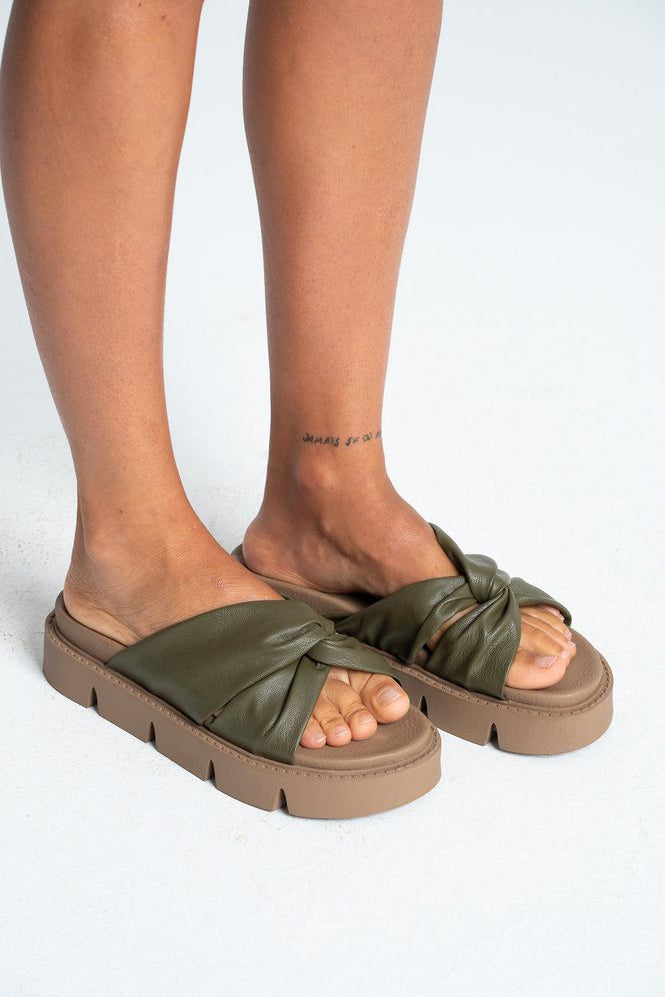 Sandalia-Plataforma-para-Mujer-BRONZINI-MJ1784C-3708918_a_5c0f1818-af8a-46c8-b544-87a8be12a47b.jpg