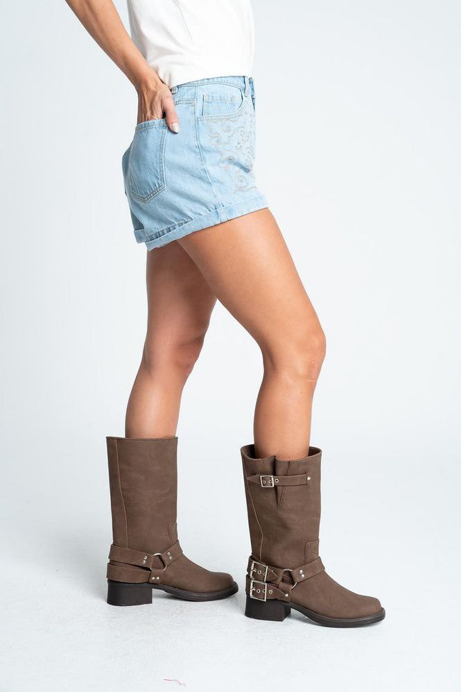 Short-Bordado-Hilos-Ocre-ARKITECT-01636-3703203_c.jpg