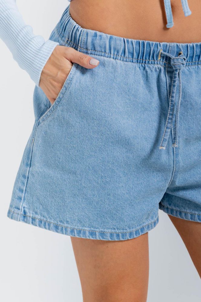 Short Denim Amplio PEOPLE