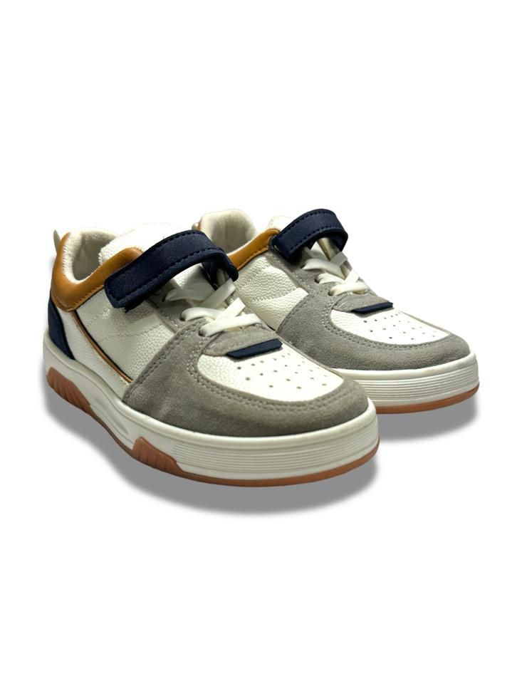 Tenis-PEOPLE-3540397_a.jpg