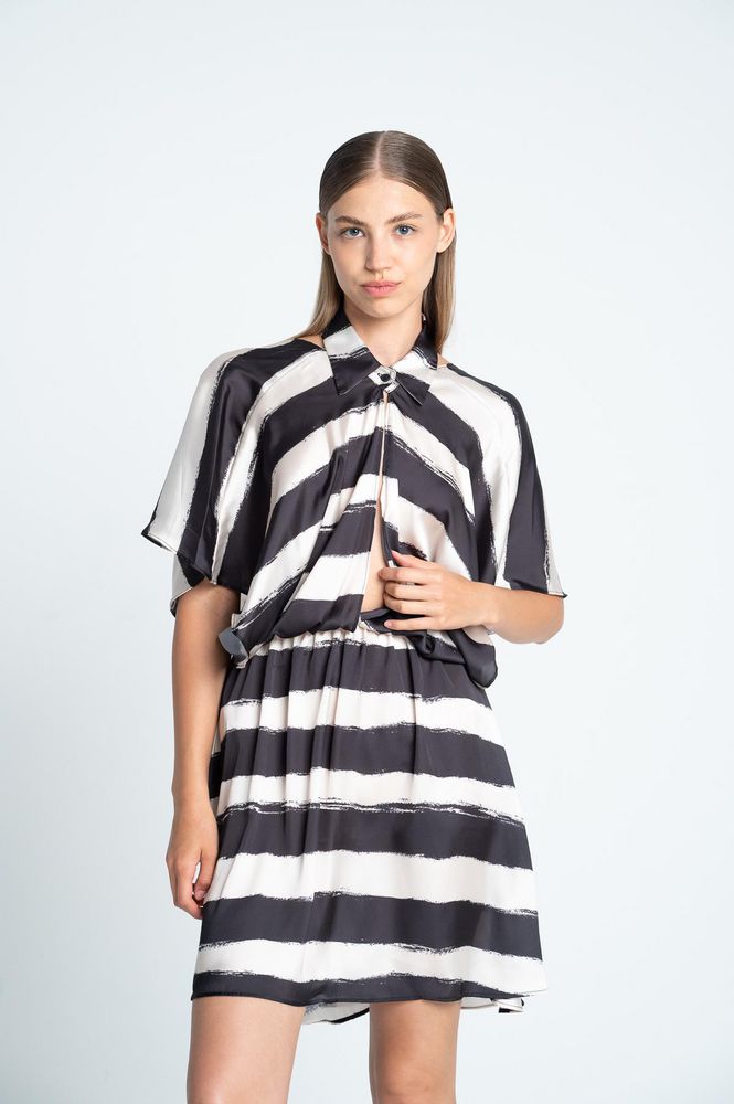 Vestido Manga corta ARKITECT
