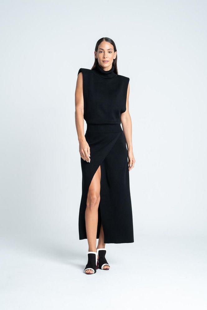 Vestido-Largo-Tejido-ARKITECT-85516-3702435_a_32ca6db6-0dc9-4c41-a7f4-f55c7b1e8ce9.jpg